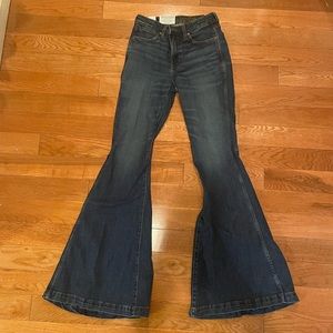 Wrangler 26/36 high rise flare jeans NWT